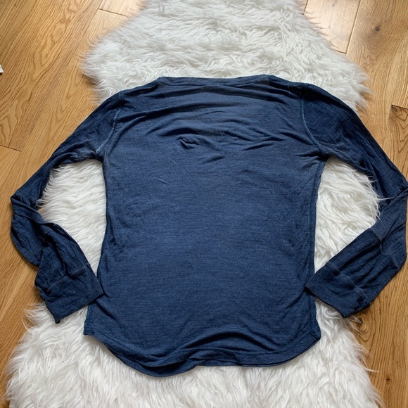 Holt Renfrew women long sleeve top size 4 - Picture 2 of 7